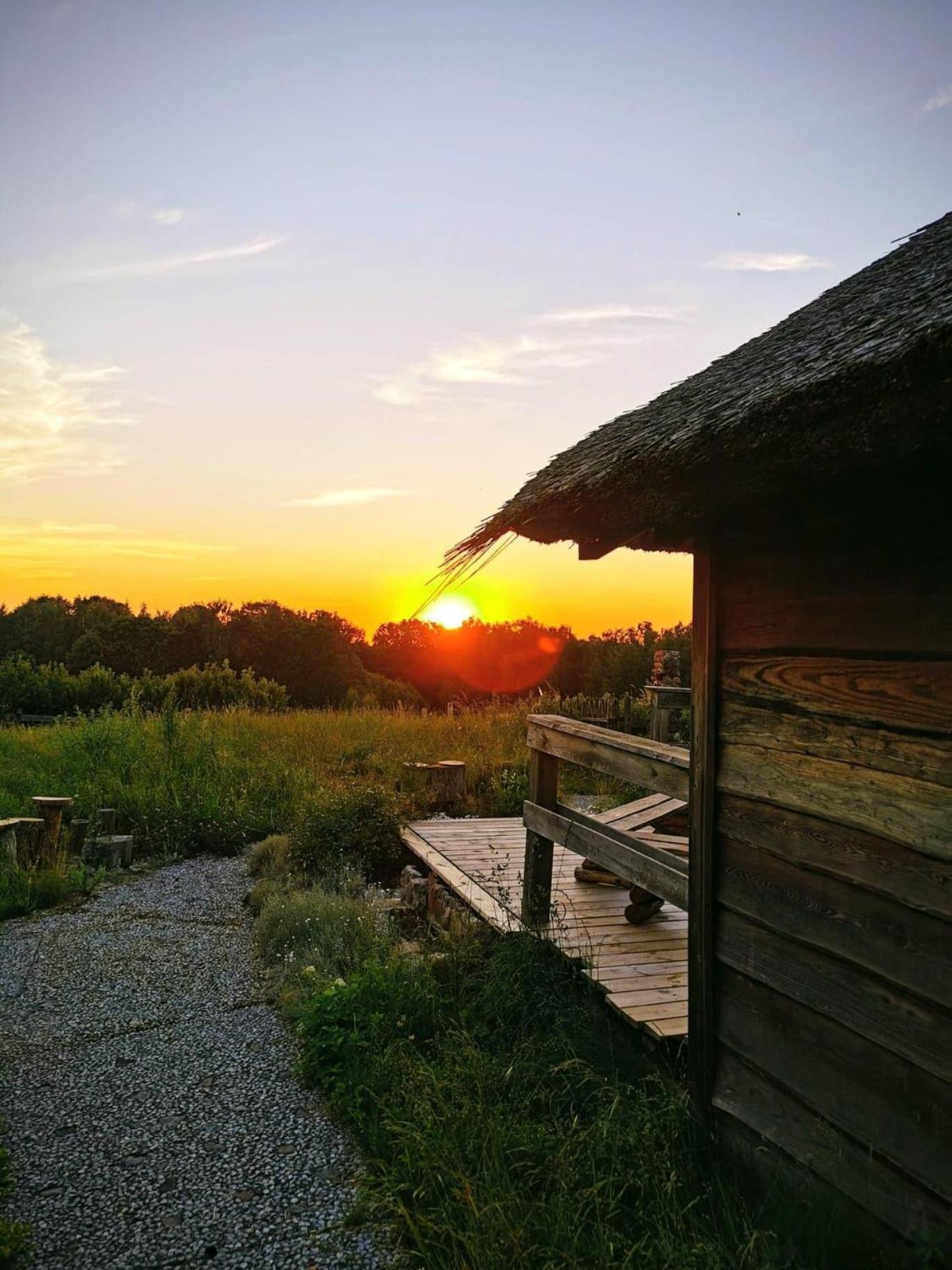 Dom Uzdrowisko Hotel Tolkmicko Buitenkant foto